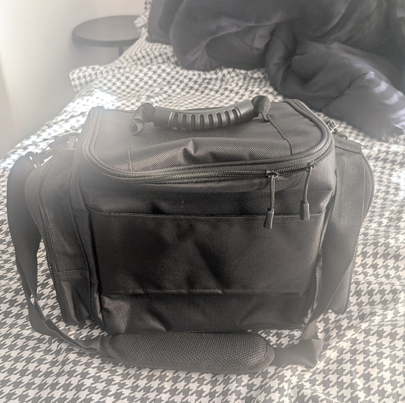 Züca Black Travel Bag with Accessories - Picture 3 of 3